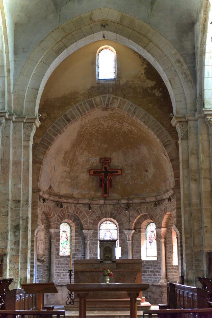 Ciel - Eglise Notre-Dame-de-l'Assomption (XIIe s.) : le choeur et l'abside